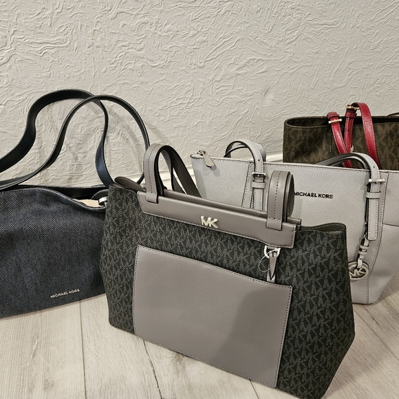 Purse - Picture 5 of 8